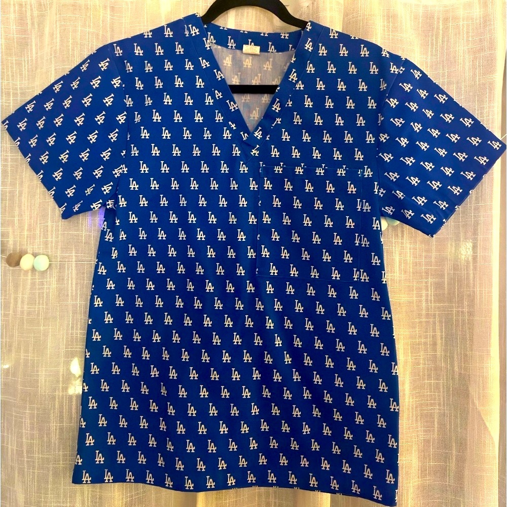 💙⚾️ LA Dodgers unisex scrub top small